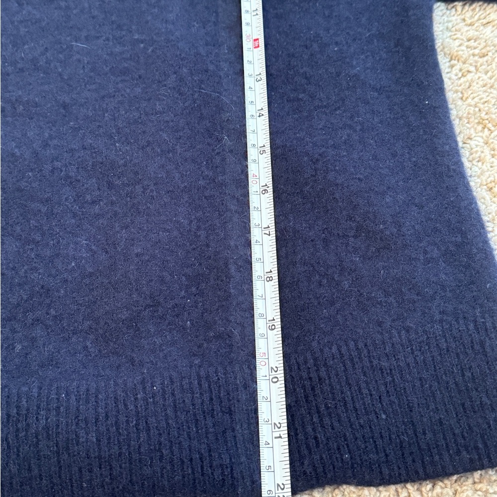 Banana Republic CARO OVERSIZED LIGHTWEIGHT CASHMERE SWEATER Size XS - Picture 9 of 10